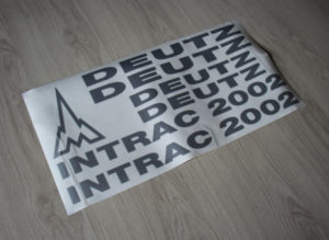 Deutz Intrac 2002 Aufkleber silber