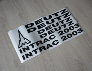 Deutz Intrac 2003 Aufkleber schwarz