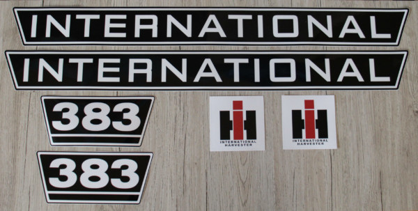 IHC International 383 Aufkleber schwarz weiss groß