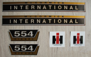 IHC International 554 Aufkleber gold groß
