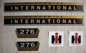 IHC International 276 Aufkleber gold klein