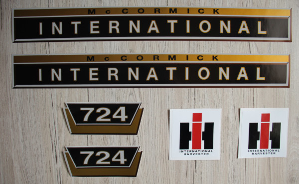 IHC International 724 Aufkleber gold klein